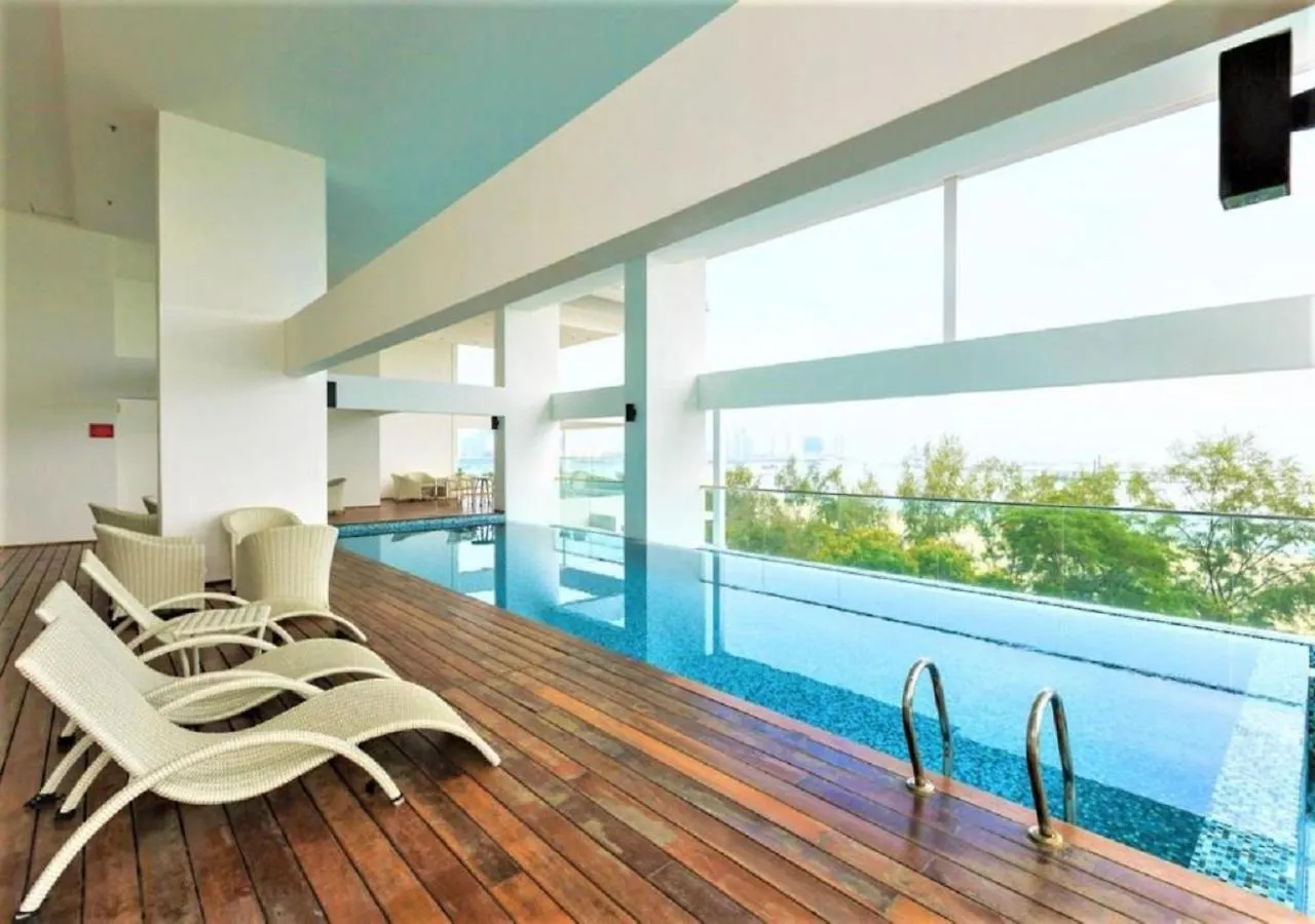 Rumahku Gurney With 270 Degree Sea View George Town