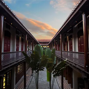 Seven Terraces Hotel